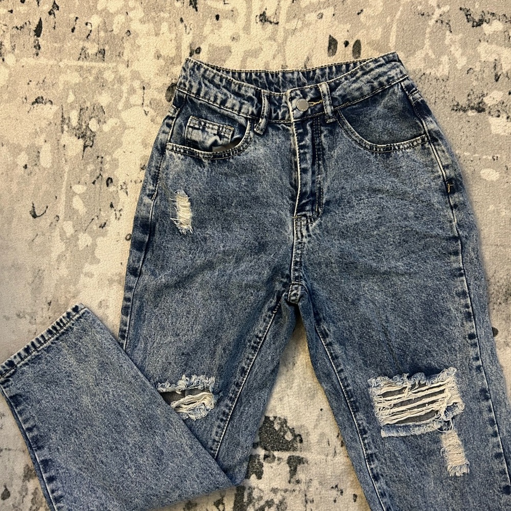Medium-Wash Mom Jeans